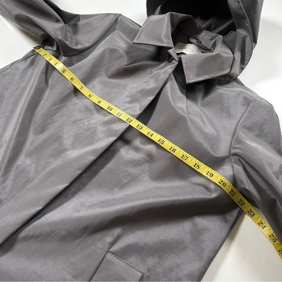 Jane Post raincoat - Picture 10 of 11